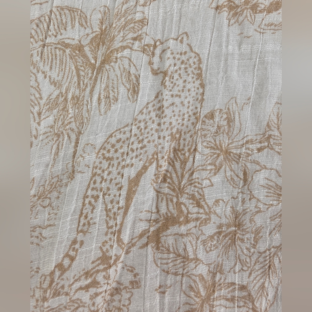 C By One Beige Botanical & Leopard Jungle Print Top Sz L Unique 0143-M
